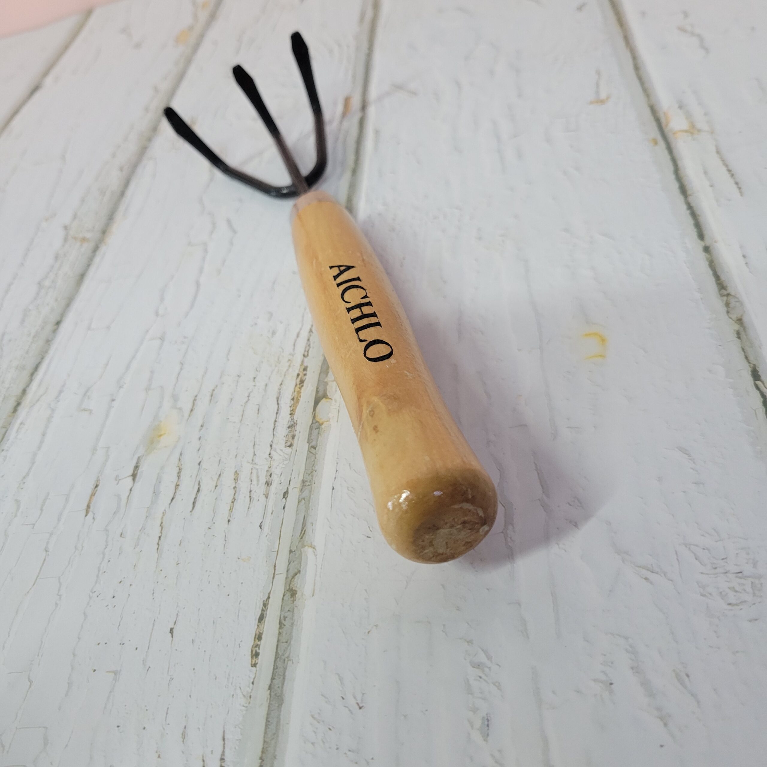 Gardening tools, namely, weeding forks Gardening tools, namely, weeding forks